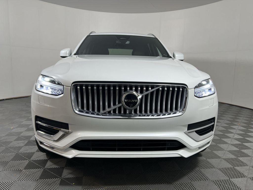 2024 Volvo XC90 B5 Plus photo 3