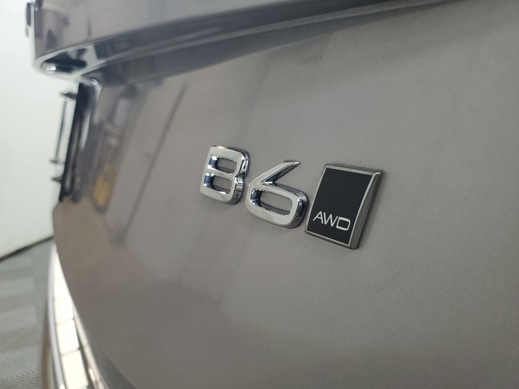 2026 Volvo XC90 Plus - Photo 7