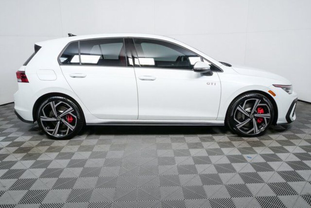 New 2026 Volkswagen Golf GTI 2.0T SE Hatchback