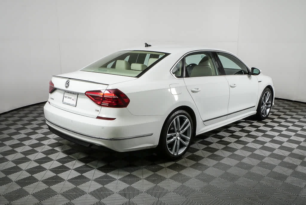 Used 2019 Volkswagen Passat 2.0T SE R-Line Sedan
