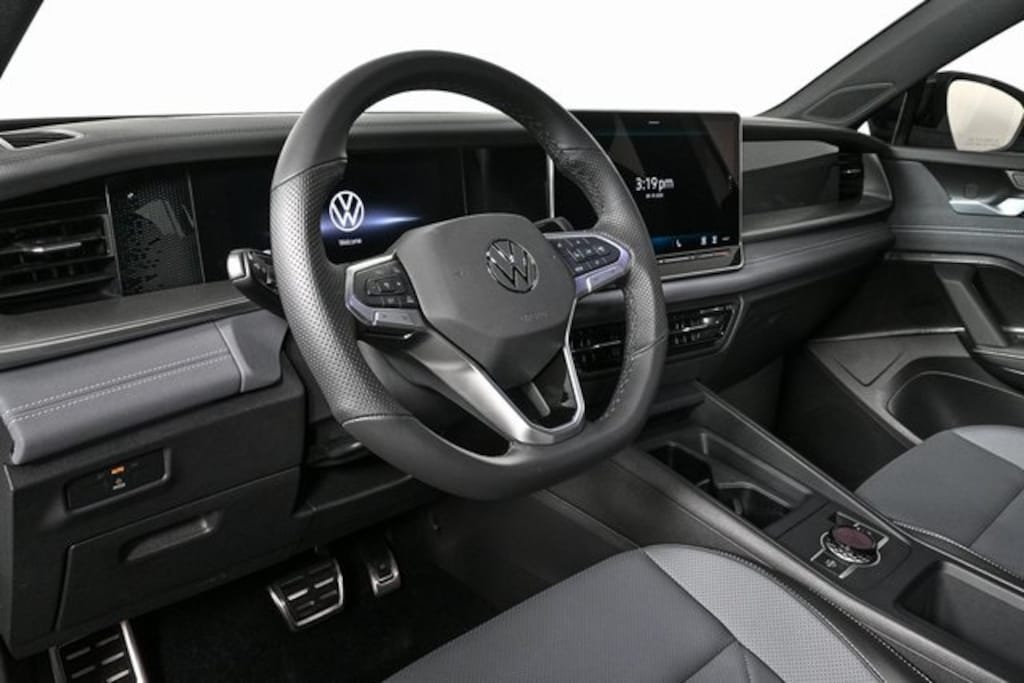 New 2025 Volkswagen Tiguan 2.0T SE R-Line Black SUV