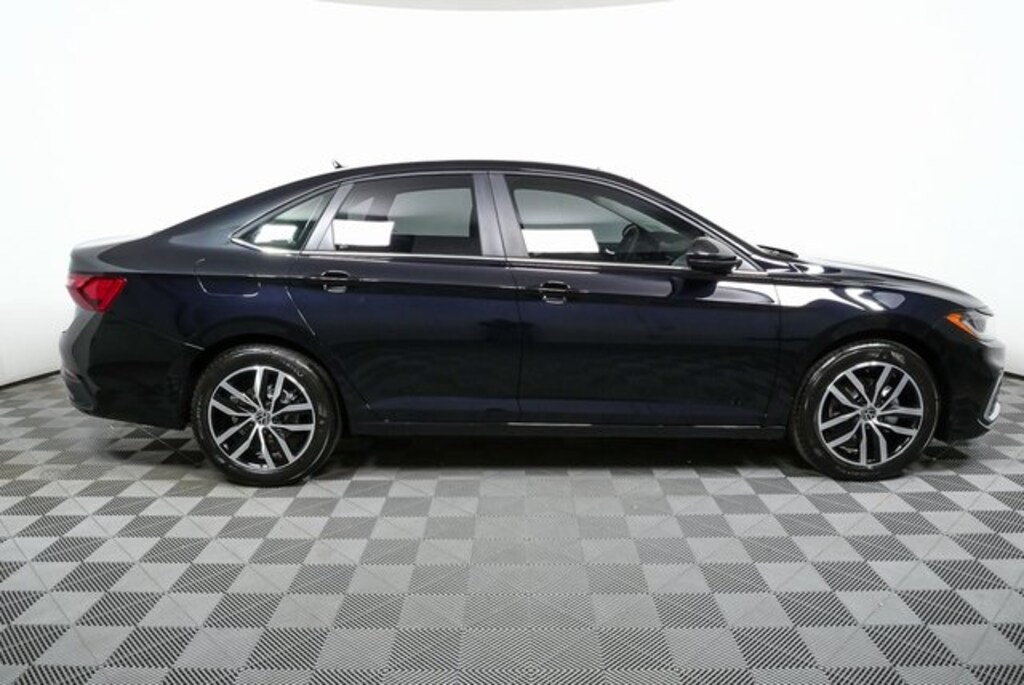 New 2026 Volkswagen Jetta 1.5T SE Sedan