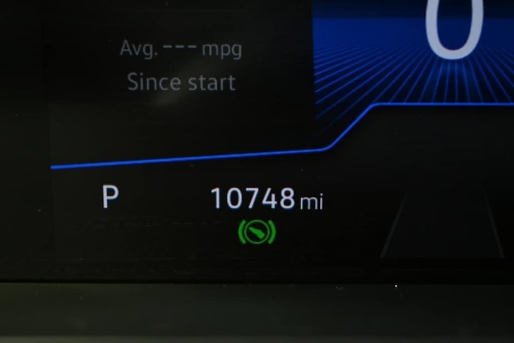 Certified 2025 Volkswagen Taos 1.5T SE SUV