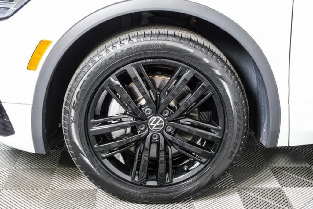 Certified 2022 Volkswagen Tiguan 2.0T SE R-Line Black SUV
