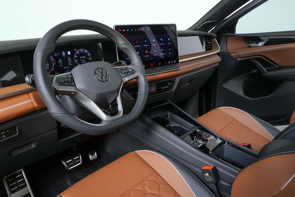New 2026 Volkswagen Tiguan 2.0T SEL R-Line Turbo SUV