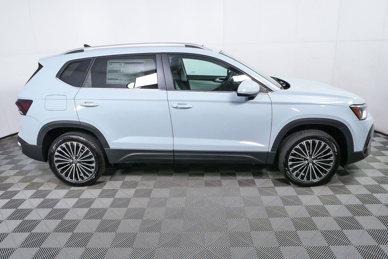 New 2027 Volkswagen Taos 1.5T SE SUV