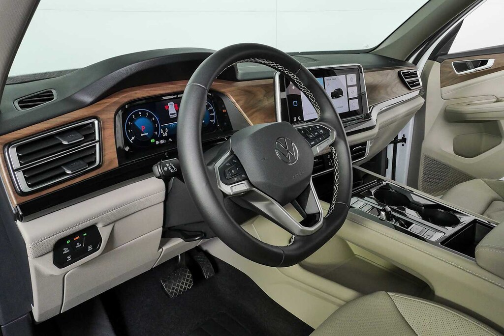 Certified 2026 Volkswagen Atlas 2.0T SE w/Technology SUV