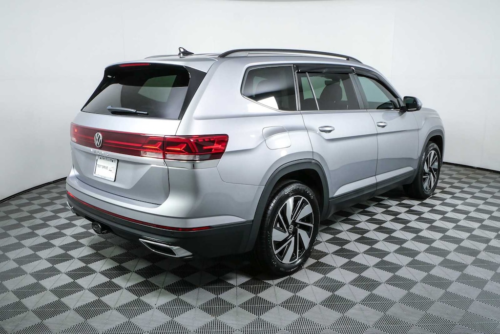 Certified 2024 Volkswagen Atlas 2.0T SE w/Technology SUV