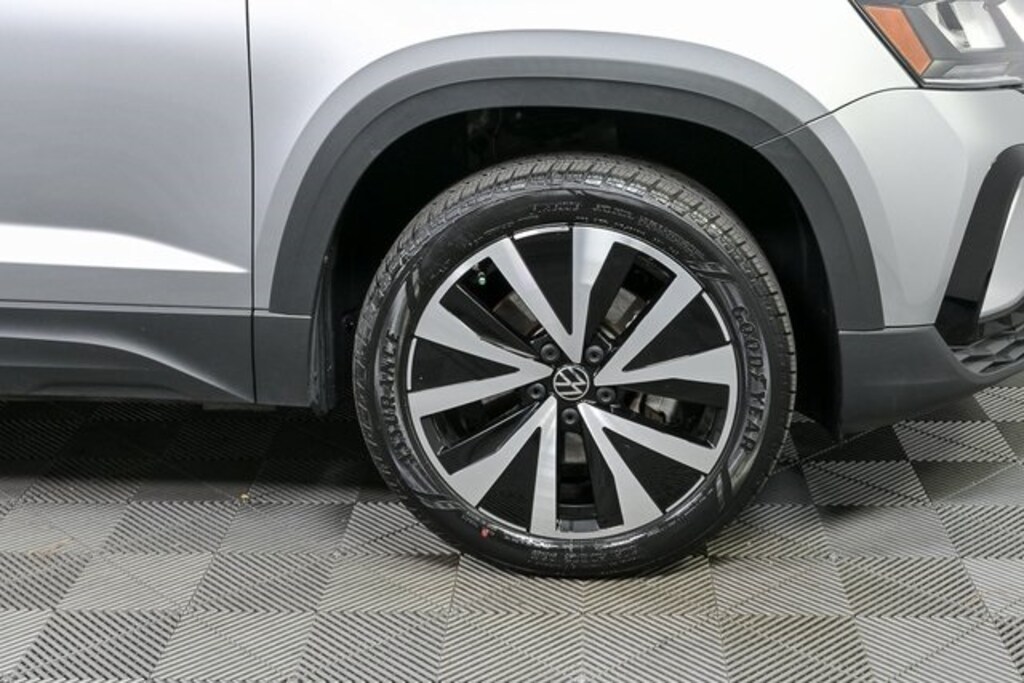 Certified 2022 Volkswagen Taos 1.5T SE SUV