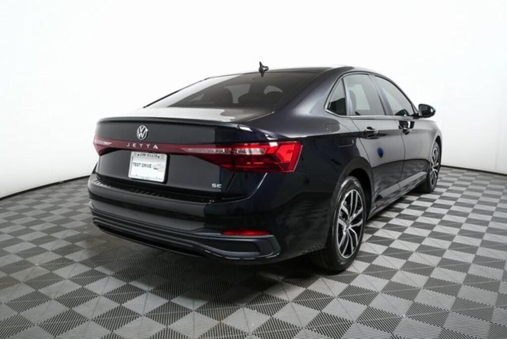 New 2026 Volkswagen Jetta 1.5T SE Sedan