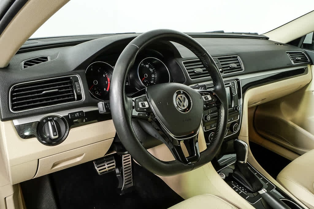 Used 2019 Volkswagen Passat 2.0T SE R-Line Sedan