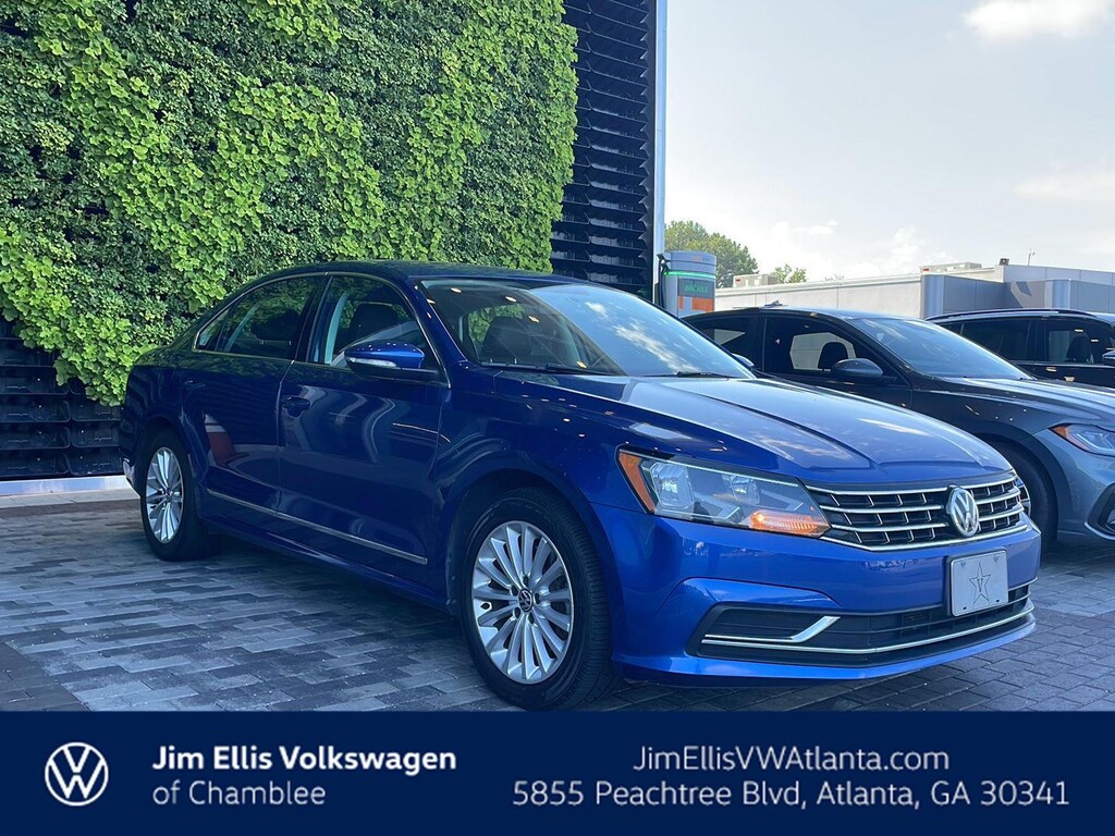 Used 2017 Volkswagen Passat 1.8T SE Sedan