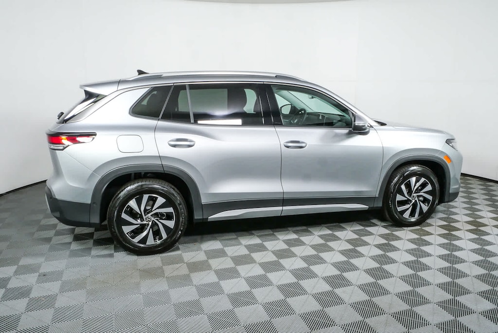 New 2026 Volkswagen Tiguan S SUV