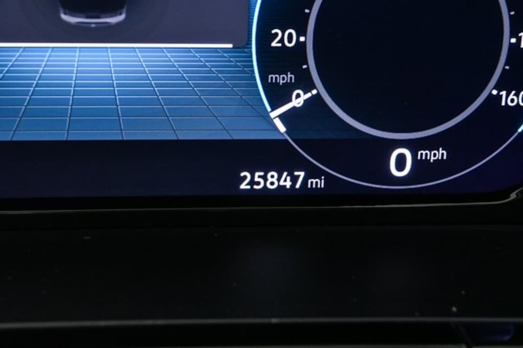 Certified 2025 Volkswagen Atlas 2.0T SE w/Technology SUV