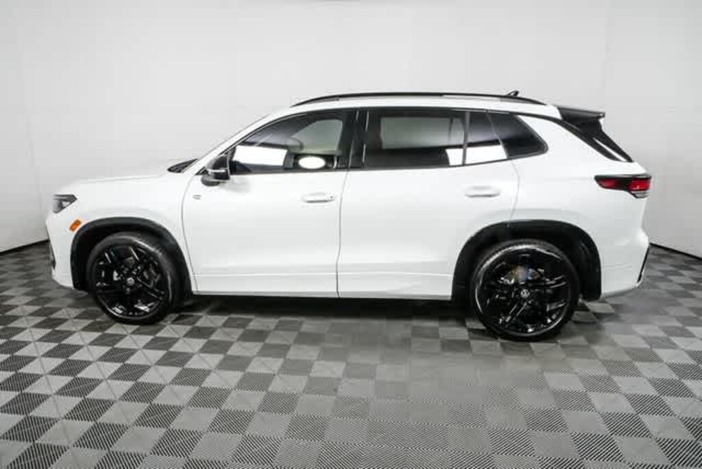 New 2026 Volkswagen Tiguan 2.0T SE R-Line Black SUV