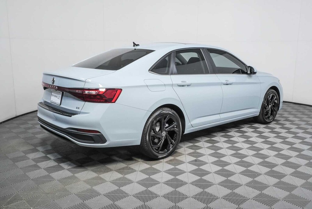 New 2026 Volkswagen Jetta 1.5T SE Sedan