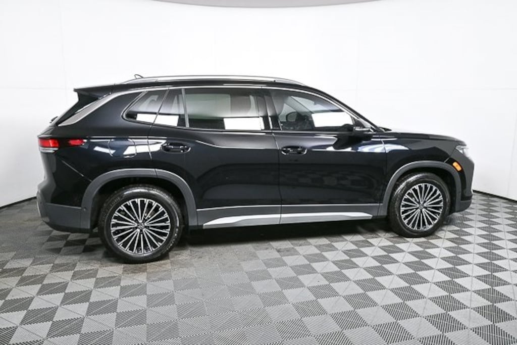 New 2025 Volkswagen Tiguan 2.0T S SUV