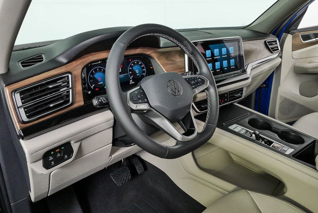 Certified 2025 Volkswagen Atlas 2.0T SE SUV