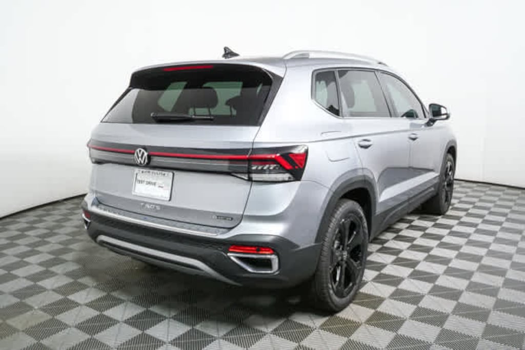 New 2026 Volkswagen Taos 1.5T SEL SUV