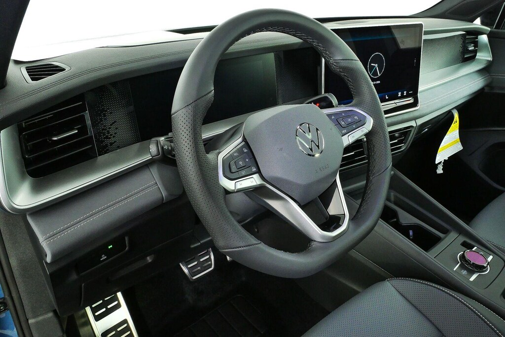 New 2026 Volkswagen Tiguan SE R-Line Black SUV