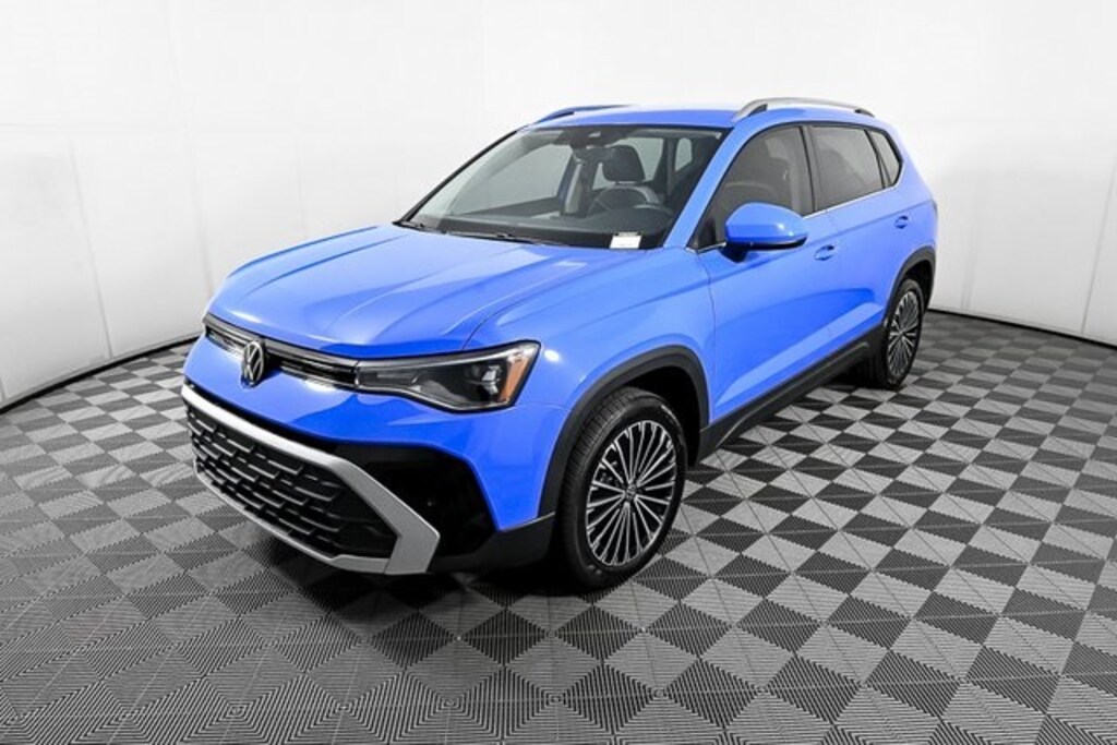 New 2025 Volkswagen Taos 1.5T SE SUV