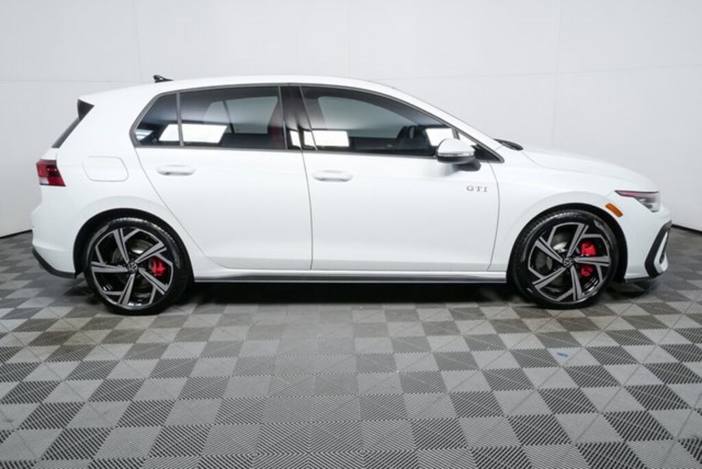 New 2026 Volkswagen Golf GTI 2.0T SE Hatchback