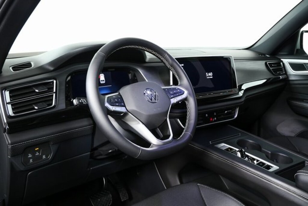 Certified 2025 Volkswagen Atlas Cross Sport 2.0T SE SUV