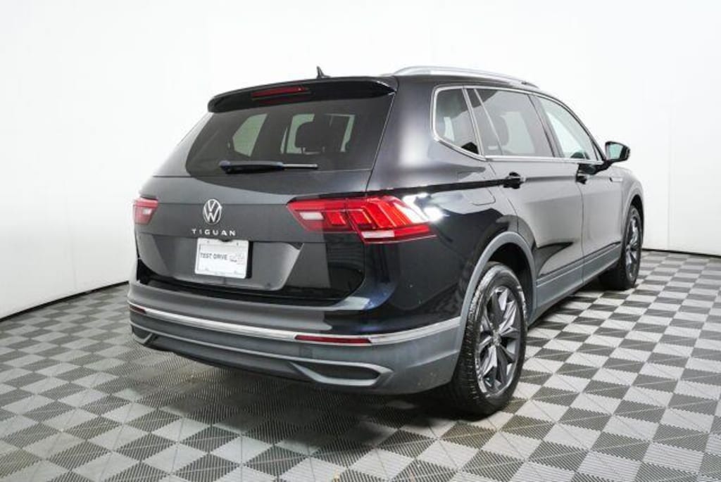Certified 2023 Volkswagen Tiguan 2.0T SE SUV