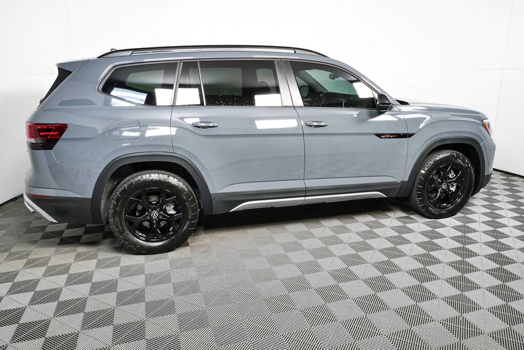New 2026 Volkswagen Atlas 2.0T Peak Edition SUV