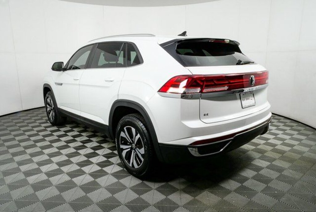 New 2026 Volkswagen Atlas Cross Sport 2.0T SE SUV