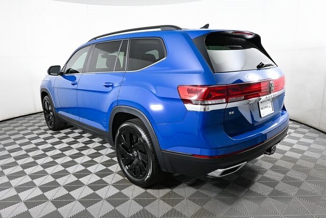 2025 Volkswagen Atlas SE Technology photo 4