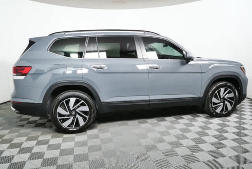 New 2026 Volkswagen Atlas SE w/Technology SUV