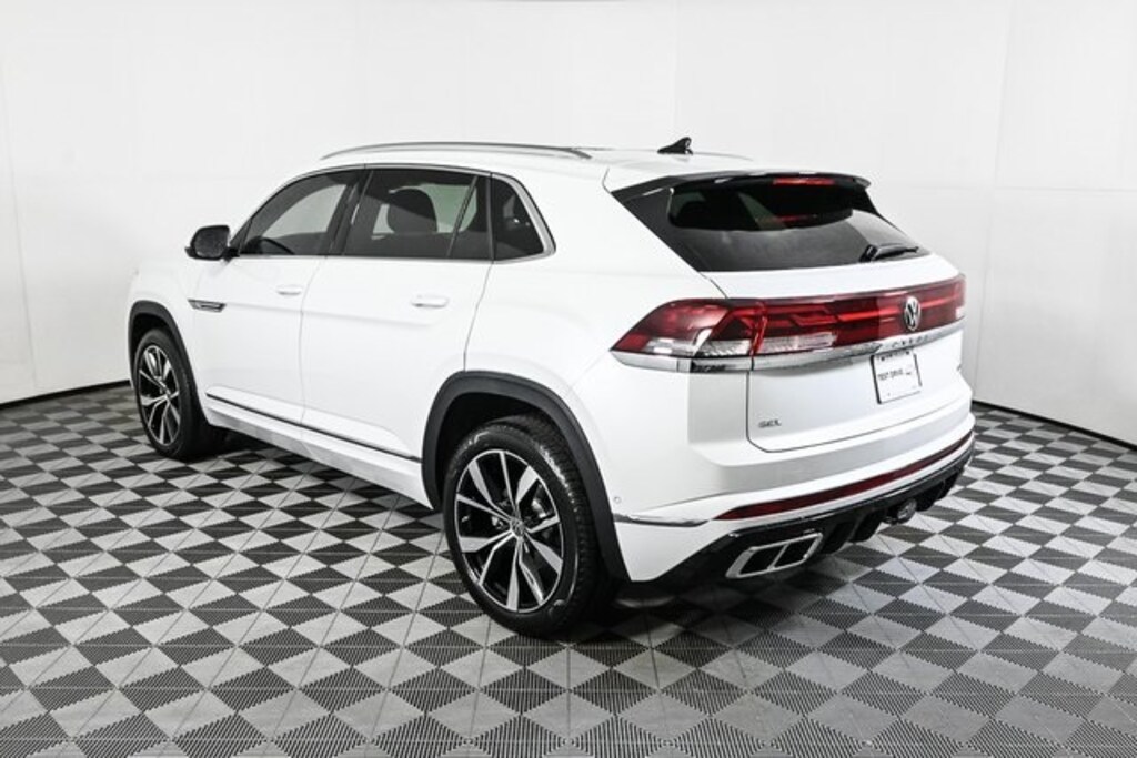 New 2026 Volkswagen Atlas Cross Sport 2.0T SEL Premium R-Line SUV