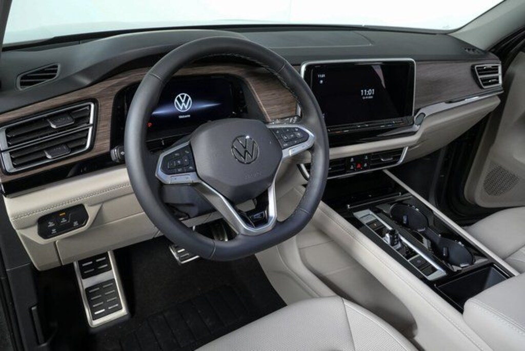 New 2026 Volkswagen Atlas 2.0T SEL Premium R-Line SUV