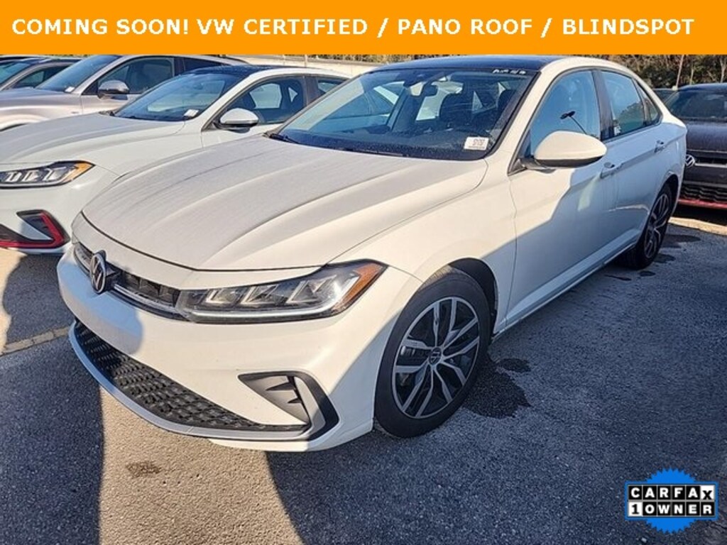 Certified 2025 Volkswagen Jetta 1.5T SE Sedan