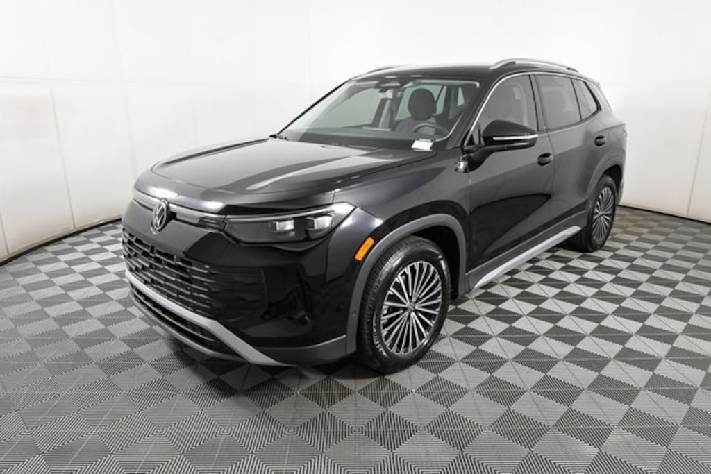 New 2025 Volkswagen Tiguan 2.0T S SUV