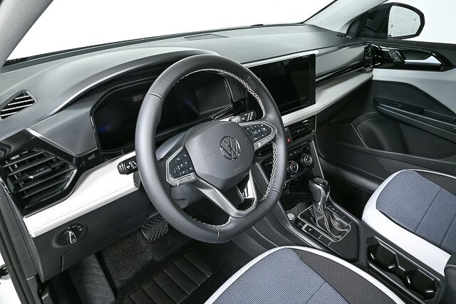 2025 Volkswagen Taos S photo 3