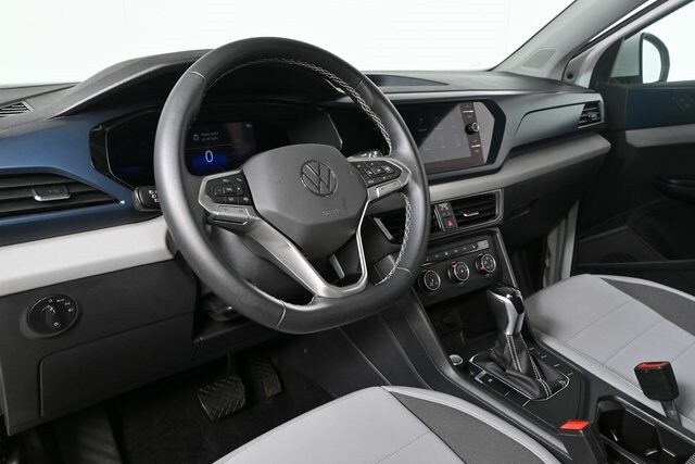 2022 Volkswagen Taos SE photo 4
