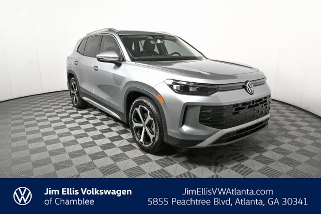 New 2025 Volkswagen Tiguan 2.0T SE SUV