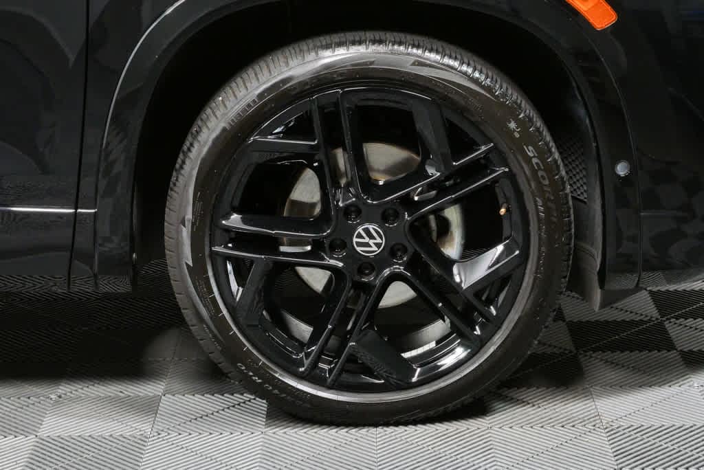 Certified 2025 Volkswagen Tiguan 2.0T SE R-Line Black SUV