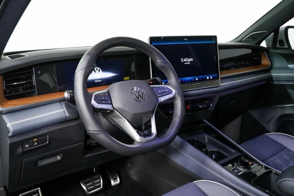 New 2026 Volkswagen Tiguan 2.0T SEL R-Line Turbo SUV