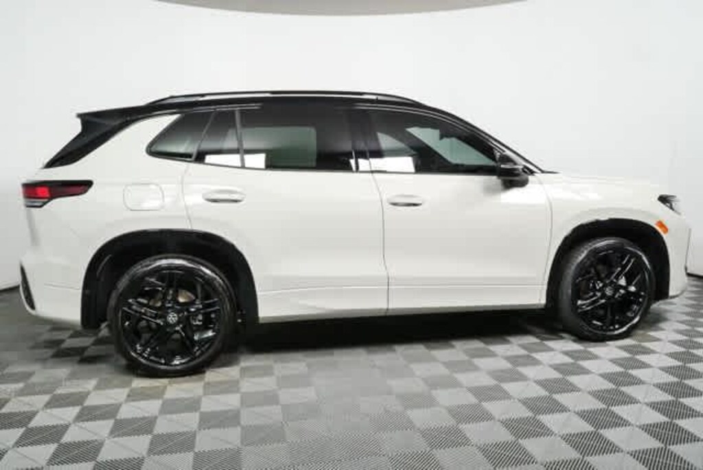 New 2026 Volkswagen Tiguan SE R-Line Black SUV