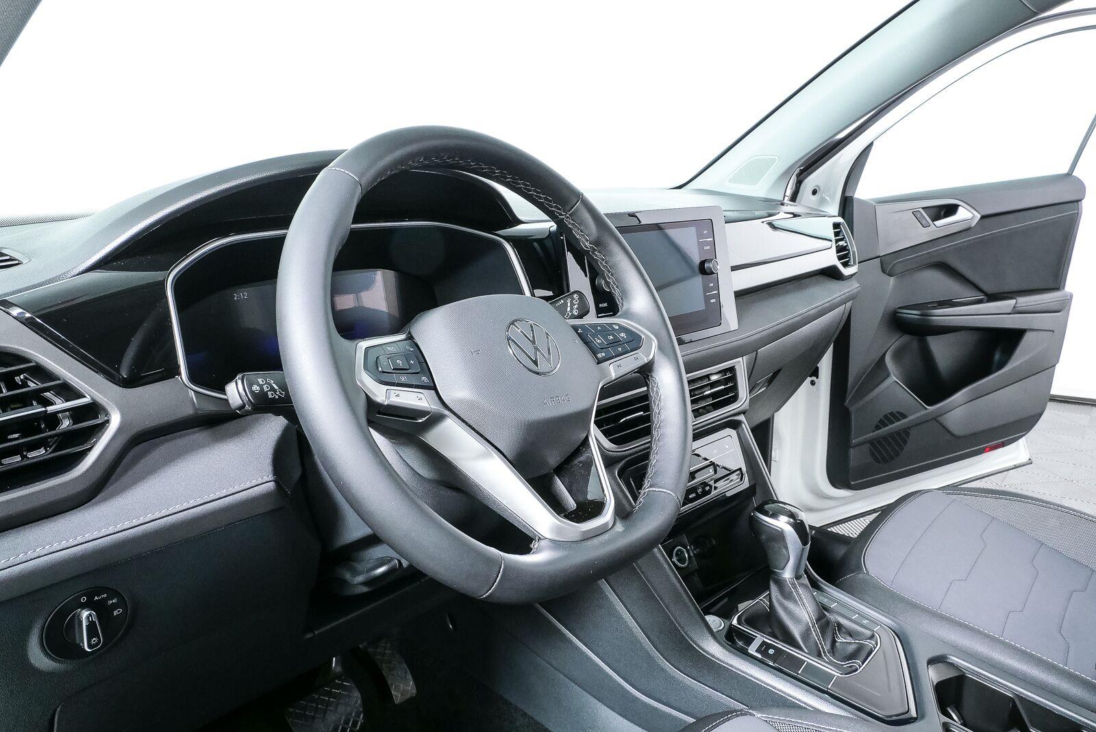 Certified 2025 Volkswagen Taos 1.5T SE Black SUV