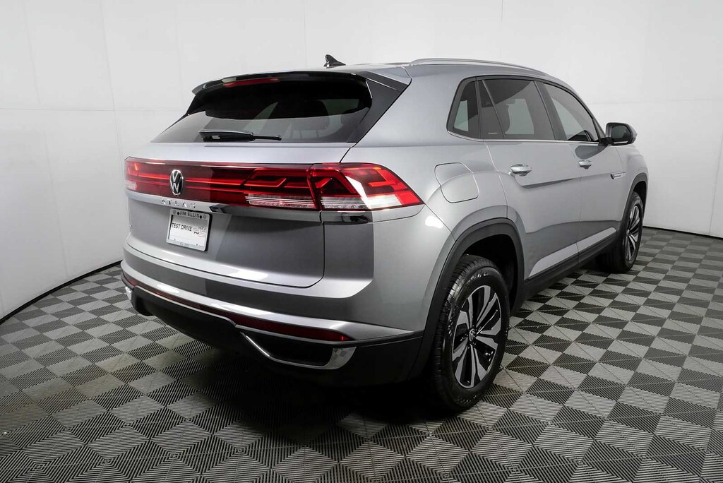 New 2026 Volkswagen Atlas Cross Sport 2.0T SE SUV