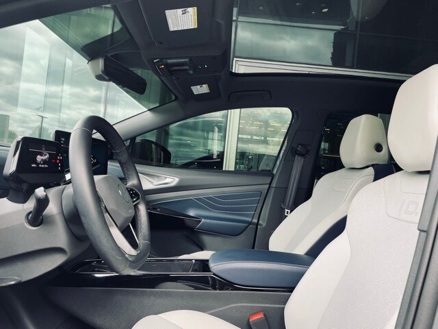 2024 Volkswagen ID.4 S photo 2