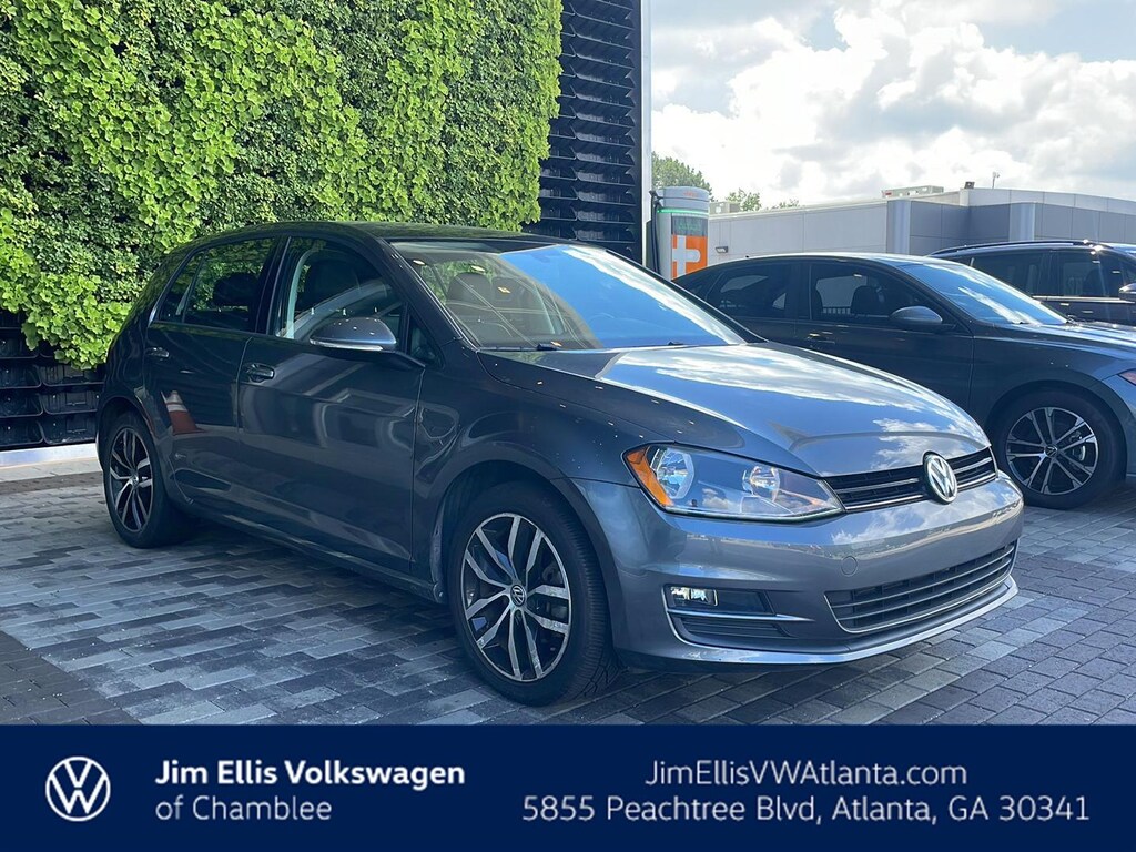 Used 2016 Volkswagen Golf TSI SE 4D Automatic Hatchback