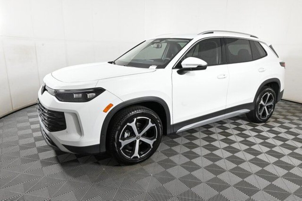 New 2025 Volkswagen Tiguan 2.0T SE SUV