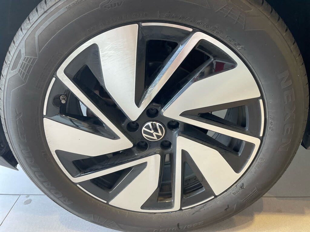 Certified 2025 Volkswagen Atlas 2.0T SE w/Technology SUV