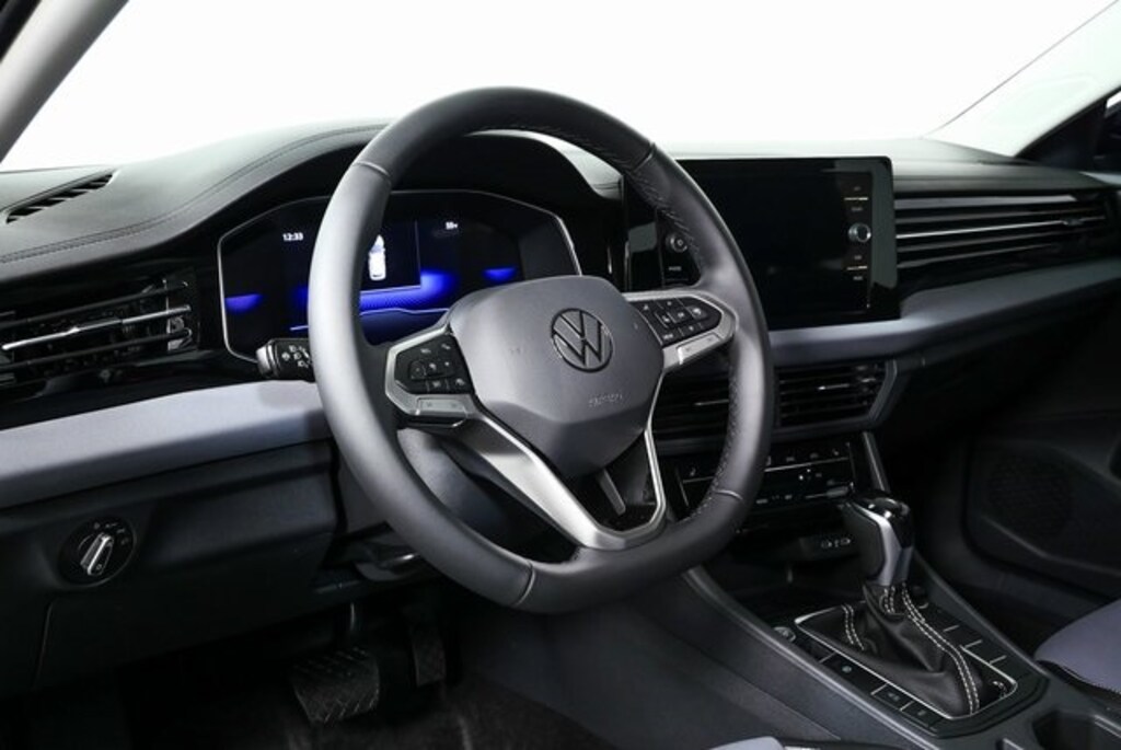 New 2026 Volkswagen Jetta 1.5T SE Sedan