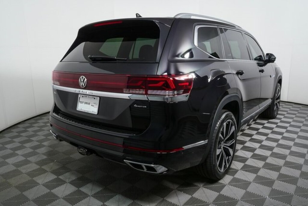 New 2026 Volkswagen Atlas 2.0T SEL Premium R-Line SUV